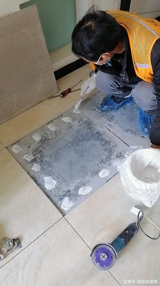 瓷砖空鼓最简单的修补方法视频(瓷砖空鼓最简单的修补方法视频讲解) 瓷砖空鼓最简单的修补方法视频(瓷砖空鼓最简单的修补方法视频讲解)